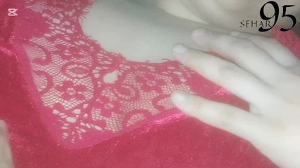 Gros plan en lingerie rouge