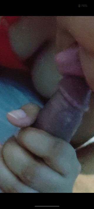 Lusty Wife baise durement par son ami, suce sa bite et lui donne un orgasme avec passion, il éjacule sur la chatte, gros seins, fille potelée