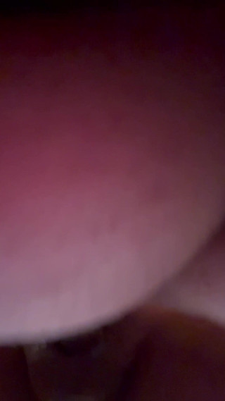 Aisha veut au fond de la chatte