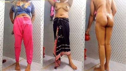 Scène de douche de la fille bangladaise Akhi. Je me baigne dans ma salle de bain et je fais une vidéo pour toi