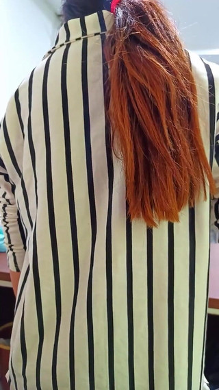 Jeu de rôle La secrétaire de mon bureau m'offre une branlette au bureau