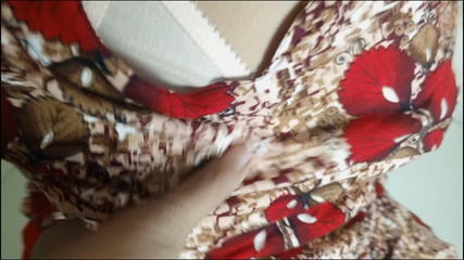 Vrai couple marié fait maison sexe indien Desi femme pressage du lait