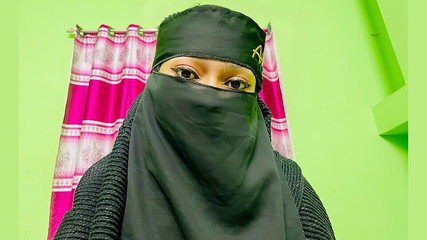 Stepaunty, tu es si sexy et ta silhouette ressemble à Sanny Leone