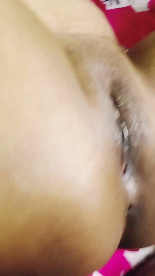 Je suis venu chez ma belle-sœur aînée et j'ai vu qu'elle réparait le lit