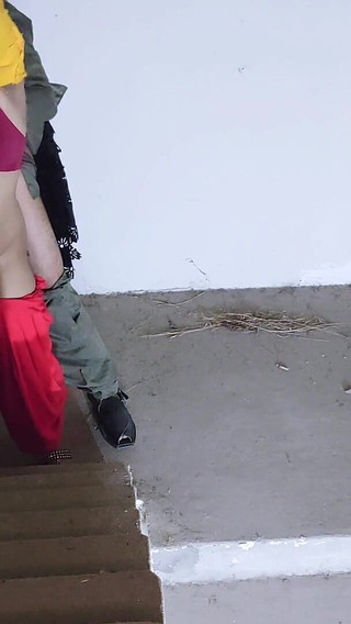 Séduire la petite amie de Khala et la quitter