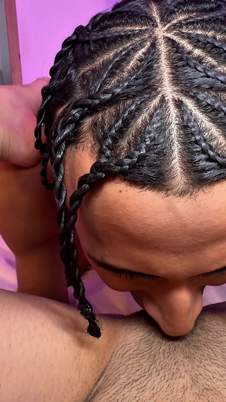 Mec noir dominant et fille hijab : baise sauvage et anulingus interdit