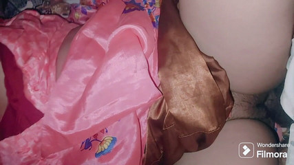 Priya, épouse de Chuddakad, suce le pénis de son amie musulmane chez ses parents, vidéo complète, creampie de succion hard et bâclée