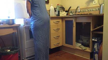 Femme égyptienne baisée par son beau-fils pendant que son mari est au travail