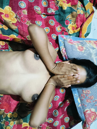 Sumaiya, une fille indienne de 18 ans ayant des relations sexuelles hardcore.