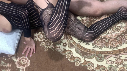 Je me fais défoncer dans ma chatte serrée - Fille iranienne