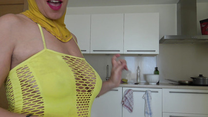 Femme cocu arabe, propos grossiers extrêmes - Real Arab Sex