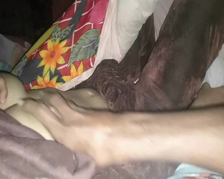 Ma demi-soeur était invitée chez moi avec une voix audio claire en ourdou