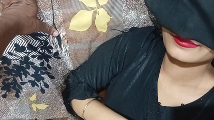 Baiser les lèvres avec une fille musulmane