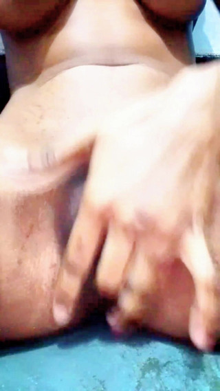 Ma copine arabe me séduit