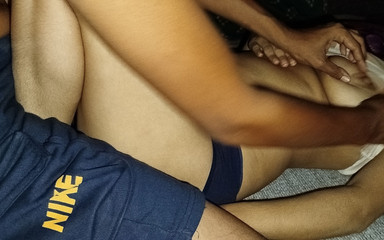 Indian Hot Village Girl sexe hardcore complet dans une chambre d'hôtel.