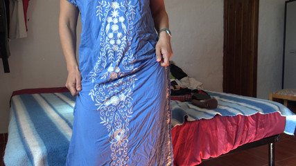 Une salope arabe algérienne montre sa chatte poilue pour des blacks