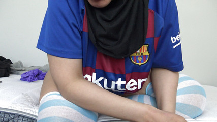 Une fois, je ne t'ai jamais baisé avec ta chatte, ni tu ne l'as bourré avec une bite en plastique, ni tu n'as apporté un placeur avec