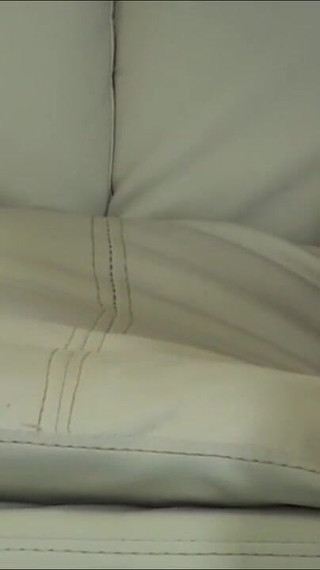 Regardez Sofia Cucci se masturber en direct sur le web