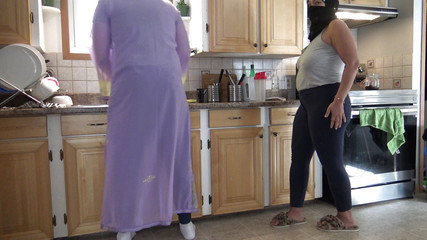 Vrai couple trans lesbien arabe en France