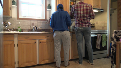 Une vraie belle-mère a des relations sexuelles passionnées avec son beau-fils