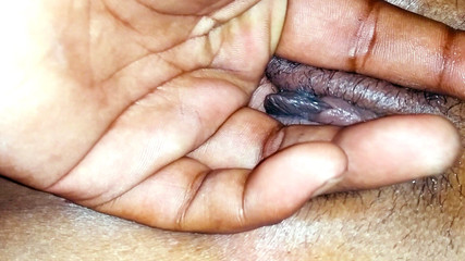 Le mari a dit à sa femme la nuit qu'il ne pouvait pas dormir, faisons du sexe desi.