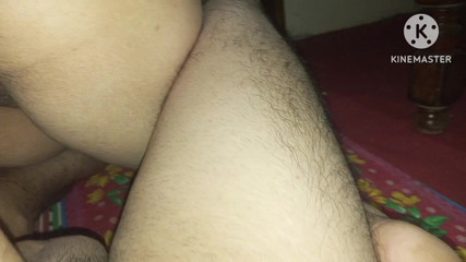 Priya Hot Teacher a rejoint le premier jour d'université et elle se fait enculer durement deux fois jusqu'à ce que le sperme dégouline