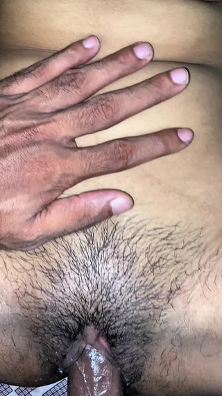 Vrai couple asiatique Deshi à la maison missionnaire nouvelle vidéo de sexe