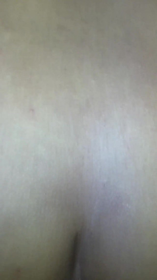 J'ai inséré mon pénis dans le trou