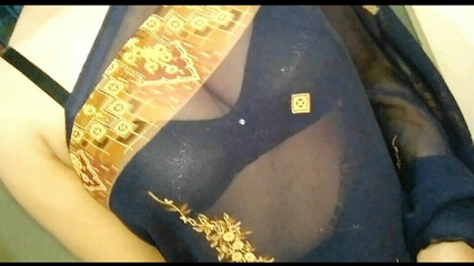 Baise-moi fort jusqu'à ce que tu jouisses dans ma chatte