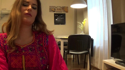 Du vrai porno afghan fait maison avec une jolie fille afghane au gros cul