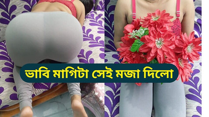 Ma femme profite d'un autre homme, elle est heureuse pour ce moment