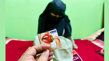 Desi Sexy Bhabhi baise avec son directeur de maison