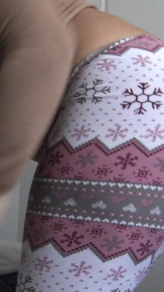 Une Arabe algérienne à Paris se fait sodomiser par une grosse bite