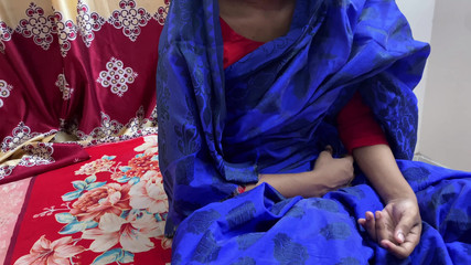 Hot Deshi Stepmother-in - Sexe hardcore bas avec beau-fils en bas