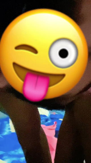 La sexy Horney Bavbhi baise une chatte bien dure avec Devor dans la chambre