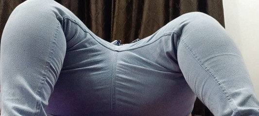 Desi BBW Chubby Bhabhi se fait baiser les seins et Creampie