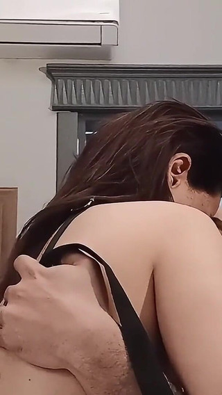 Enfoncer une chienne de Gaza à l'hôtel