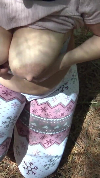 Sexe de réfugiés syriens dans un parc