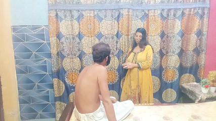 Malik Ny House Maid Ko Cuisine Sy Room Mai Bulaya Aur Nanga Kr K Gros seins Chusny Lga Hindi Audio Indian Desi Sex