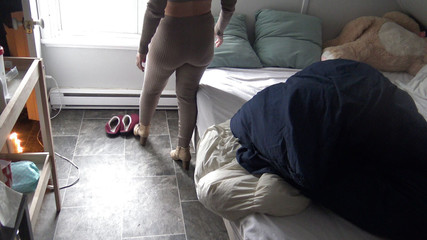 Une Algérienne a des relations sexuelles avec des hommes tous les jours dans sa maison de Marseille