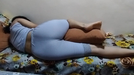 Mon feu est dans l'histoire C'est un Zamil froid Je n'avais pas de terre Je veux qu'Hawaï me forme pendant mon mandat pour Mazera