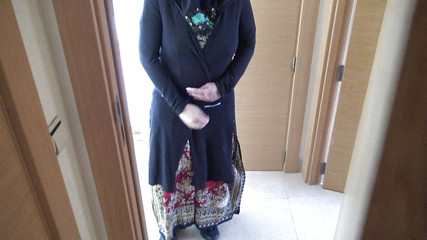 Un Allemand est surpris par une femme musulmane en hijab