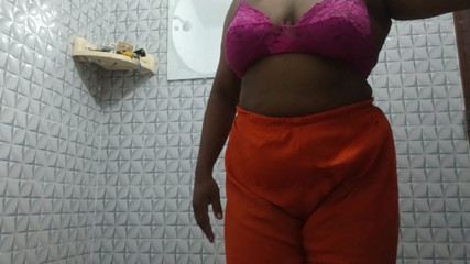 Desi Vabi salle de douche