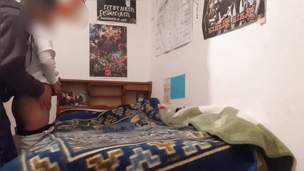 Hael adore me taquiner dans son uniforme d'infirmière