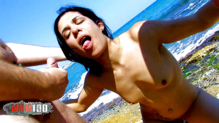 Une amatrice arabe se fait secouer