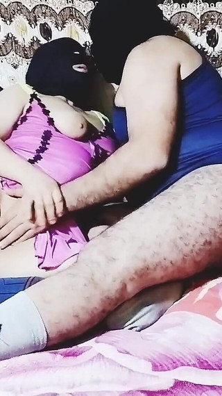 Fuck Whore, sa maîtresse, Samah