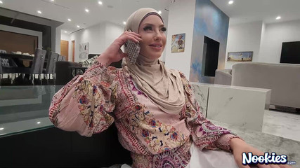 Ma dame chaude accro au shopping