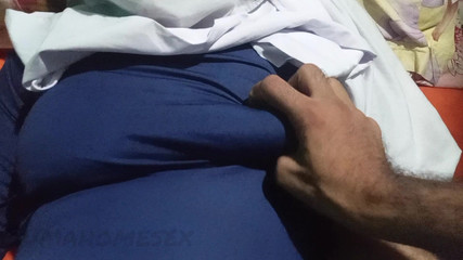 Sexe avec un tuteur privé avec un étudiant. Sexe des enseignants et des étudiants