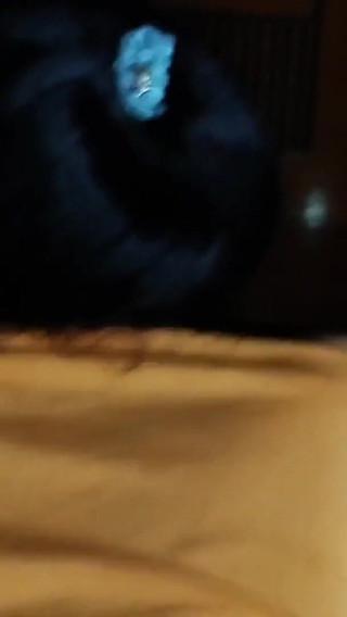 J'ai baisé la femme de mon ami pour la première fois dans le champ de maïs aujourd'hui