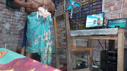 Vabi Desi demi-frère avec sexes